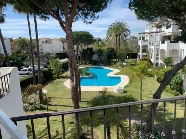 Oasis Sun Beach Costa Del Sol Естепона Екстериор снимка